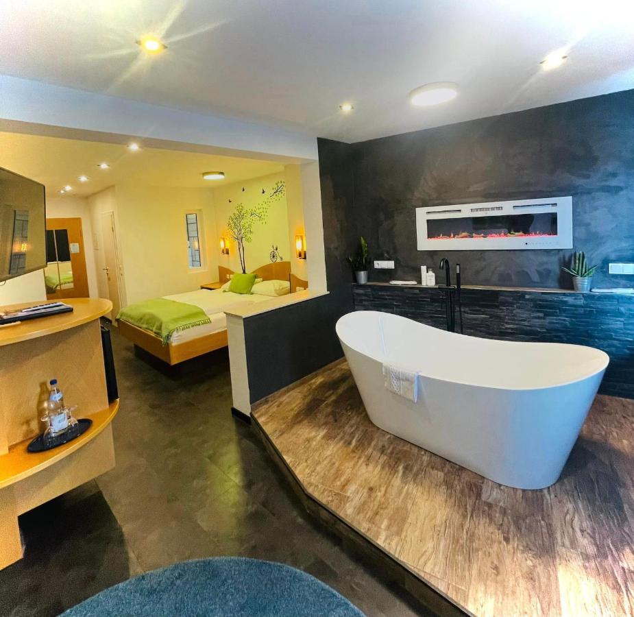 Berghotel Kristall Idar-Oberstein Luaran gambar